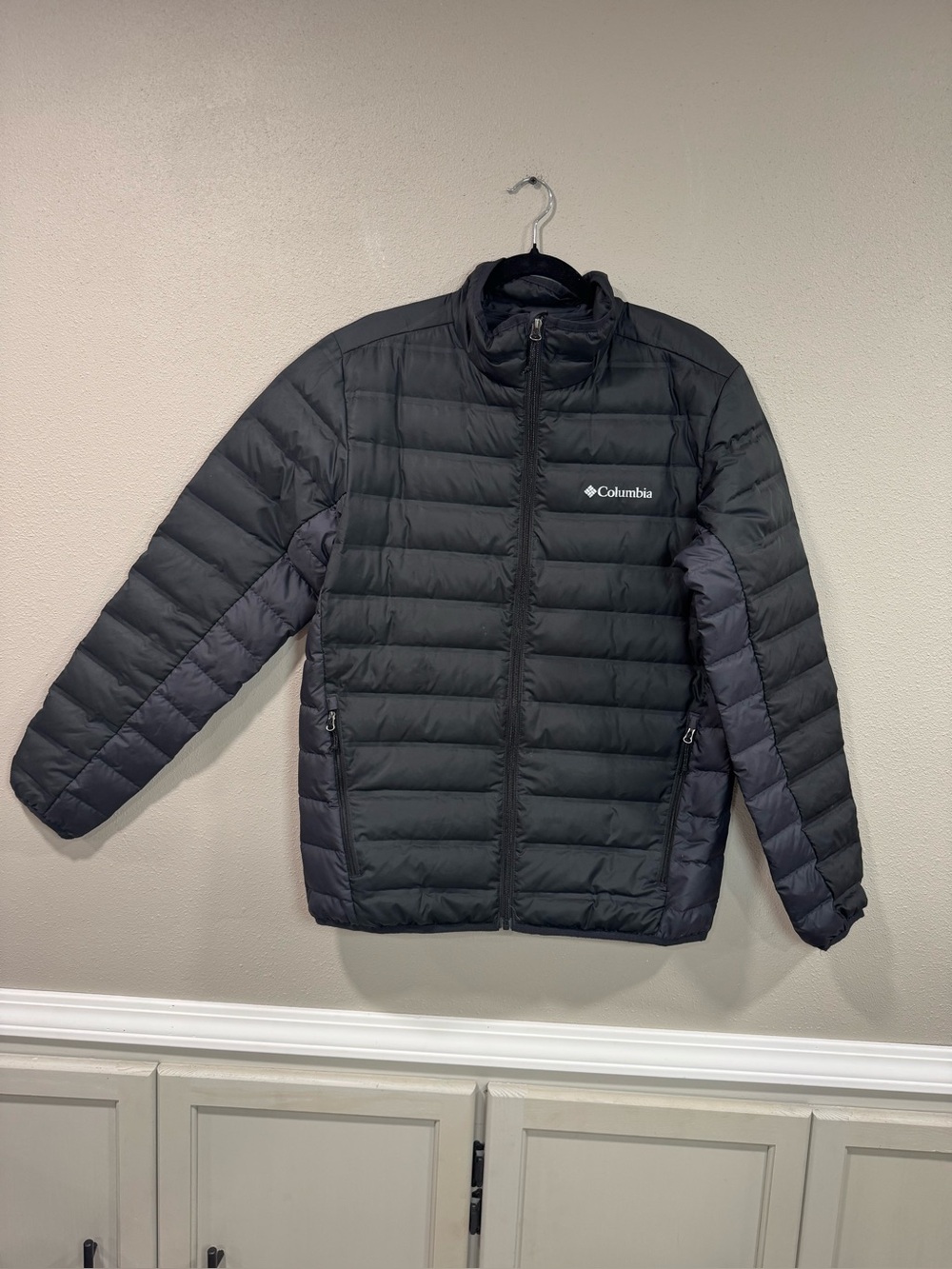 Columbia Men’s Lake 22 Down Jacket